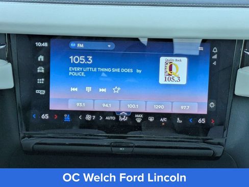 Certified 2025 Lincoln Navigator Reserve AWD/4WD image 11