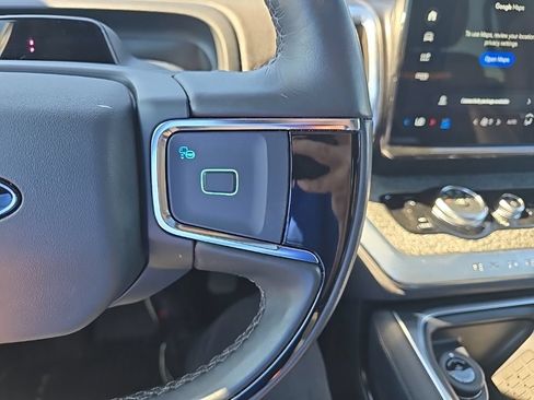 Used 2025 Ford Expedition Tremor AWD/4WD image 23