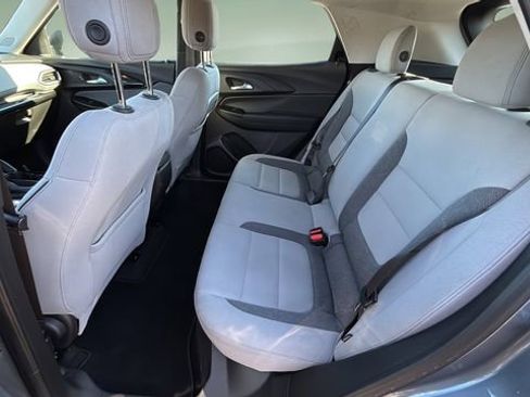 Used 2022 Chevrolet TrailBlazer LS image 19