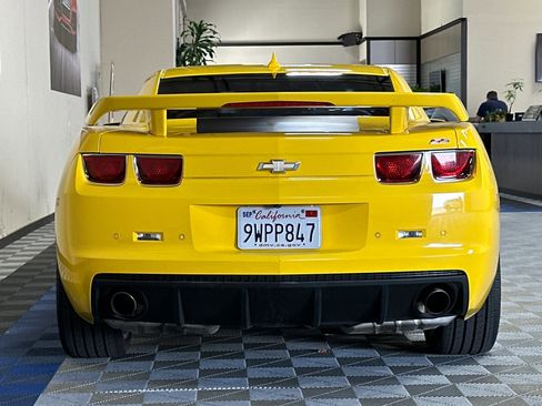 Used 2013 Chevrolet Camaro SS w/ RS Package RWD image 5