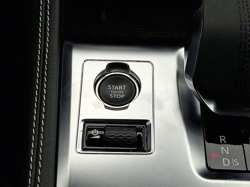 Used 2026 Jaguar F-PACE R-Dynamic S image 26