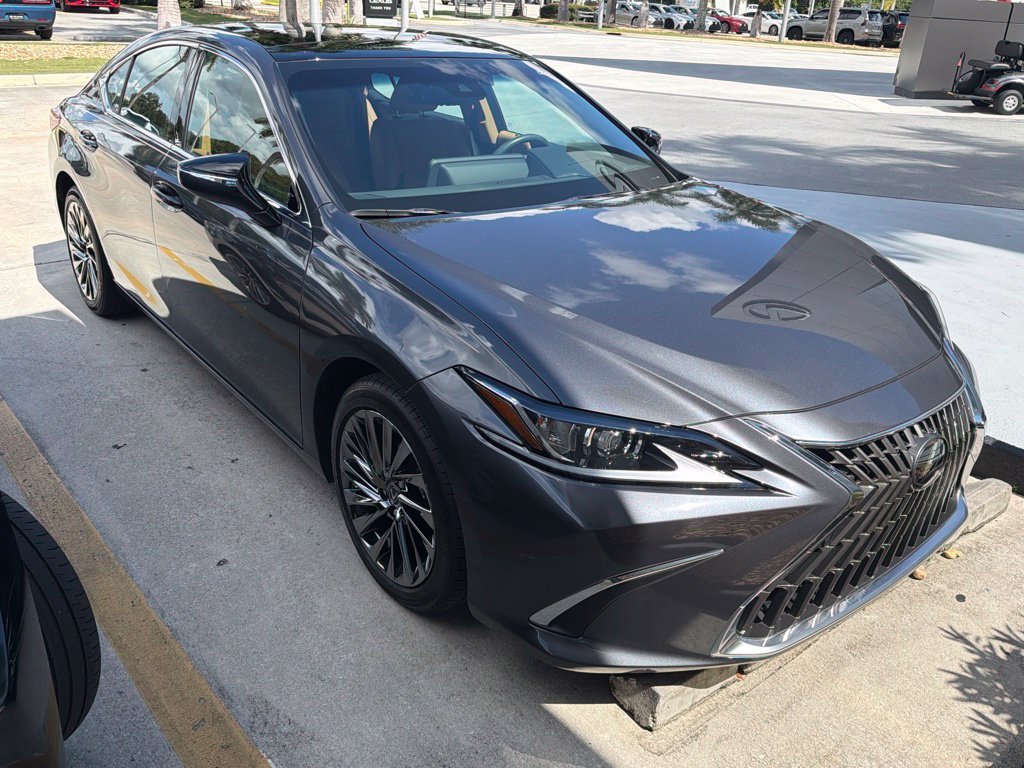 Used 2024 Lexus ES 350 w/ Technology Package FWD image 7