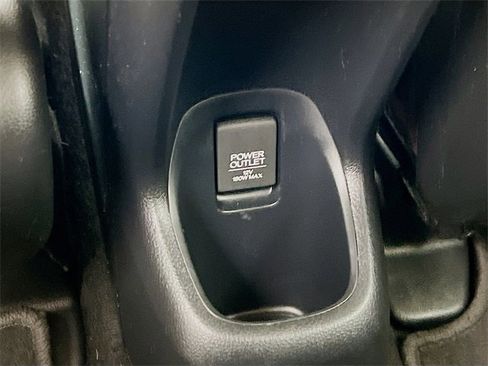 Used 2017 Honda HR-V LX image 29