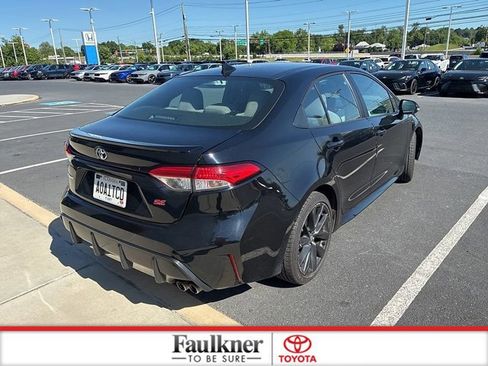 Used 2024 Toyota Corolla SE FWD image 8