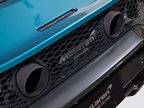Used 2023 McLaren Artura Coupe image 37