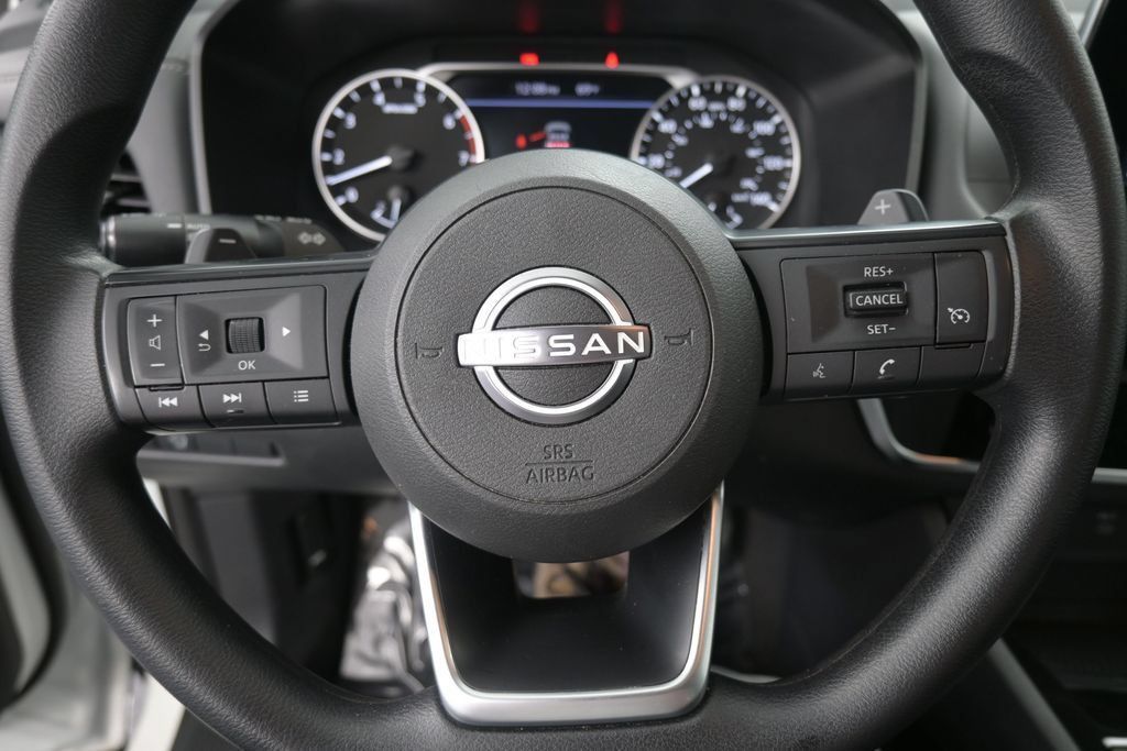 Used 2024 Nissan Rogue S FWD image 34