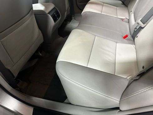 Used 2012 Toyota Camry XLE w/ Leather Pkg FWD image 26