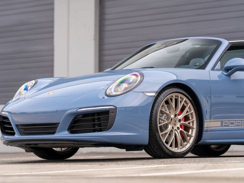 Used 2017 Porsche 911 Targa 4S AWD/4WD image 9