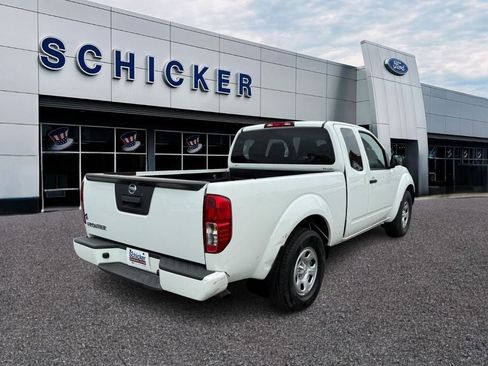 Used 2020 Nissan Frontier S RWD image 2