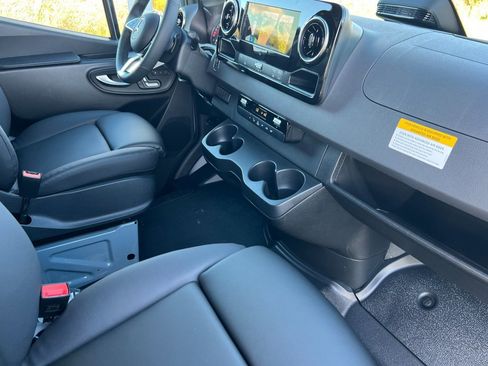 New 2026 Mercedes-Benz Sprinter 2500 image 18