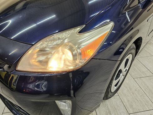 Used 2012 Toyota Prius V Two image 47