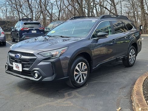 Certified 2025 Subaru Outback Premium image 21