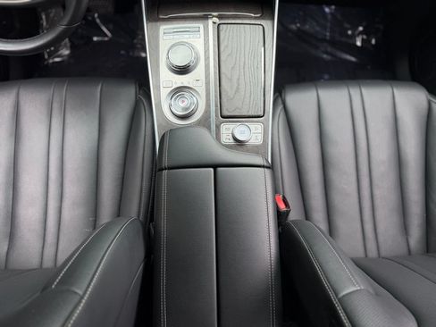 Used 2024 Genesis GV80 2.5T AWD/4WD image 50