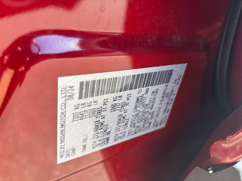 Used 2025 Nissan Rogue SV FWD image 32