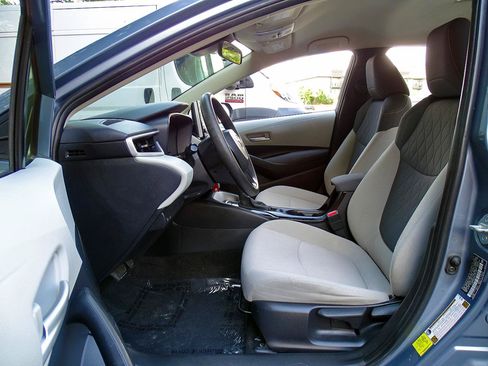 Used 2021 Toyota Corolla LE w/ Carpet Mat Package (TMS) FWD image 20