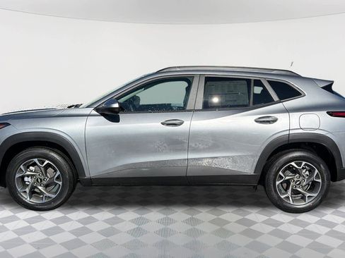 New 2026 Chevrolet Trax LT image 8