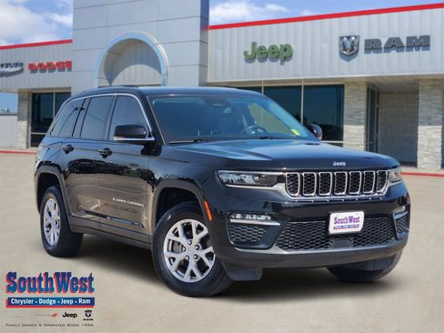 Used 2022 Jeep Grand Cherokee Limited RWD image 1