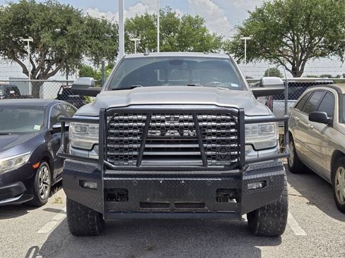Used 2019 RAM 2500 Limited AWD/4WD image 2