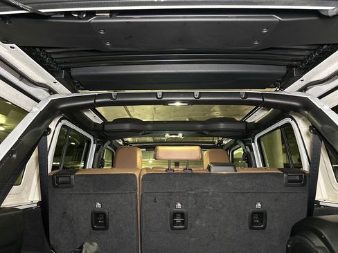 Used 2022 Jeep Wrangler Unlimited Sahara w/ Cold Weather Group image 6