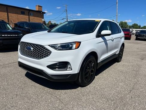 Certified 2024 Ford Edge SEL w/ Convenience Package AWD/4WD image 28