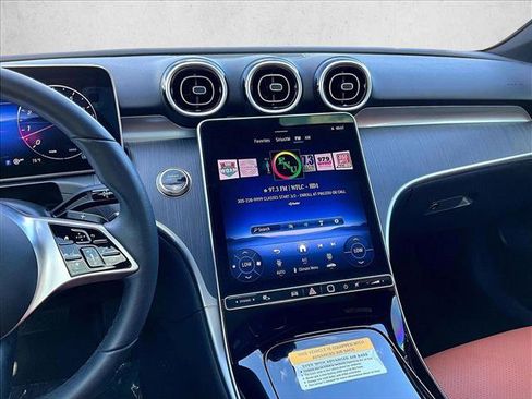 Used 2025 Mercedes-Benz C 300 Sedan image 8