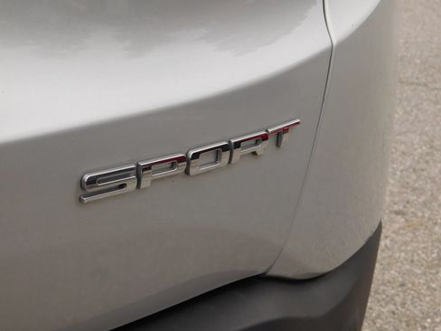 Used 2021 Jeep Renegade Sport AWD/4WD image 8