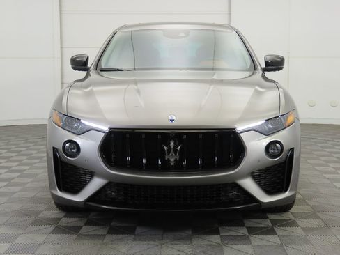Used 2022 Maserati Levante Modena image 2