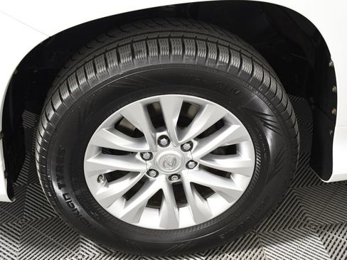 Used 2021 Lexus GX 460 Premium w/ Premium Package image 11