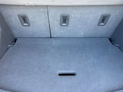 Used 2017 Chevrolet Bolt Premier image 12