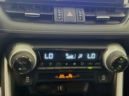 Used 2024 Toyota RAV4 XLE Premium image 15