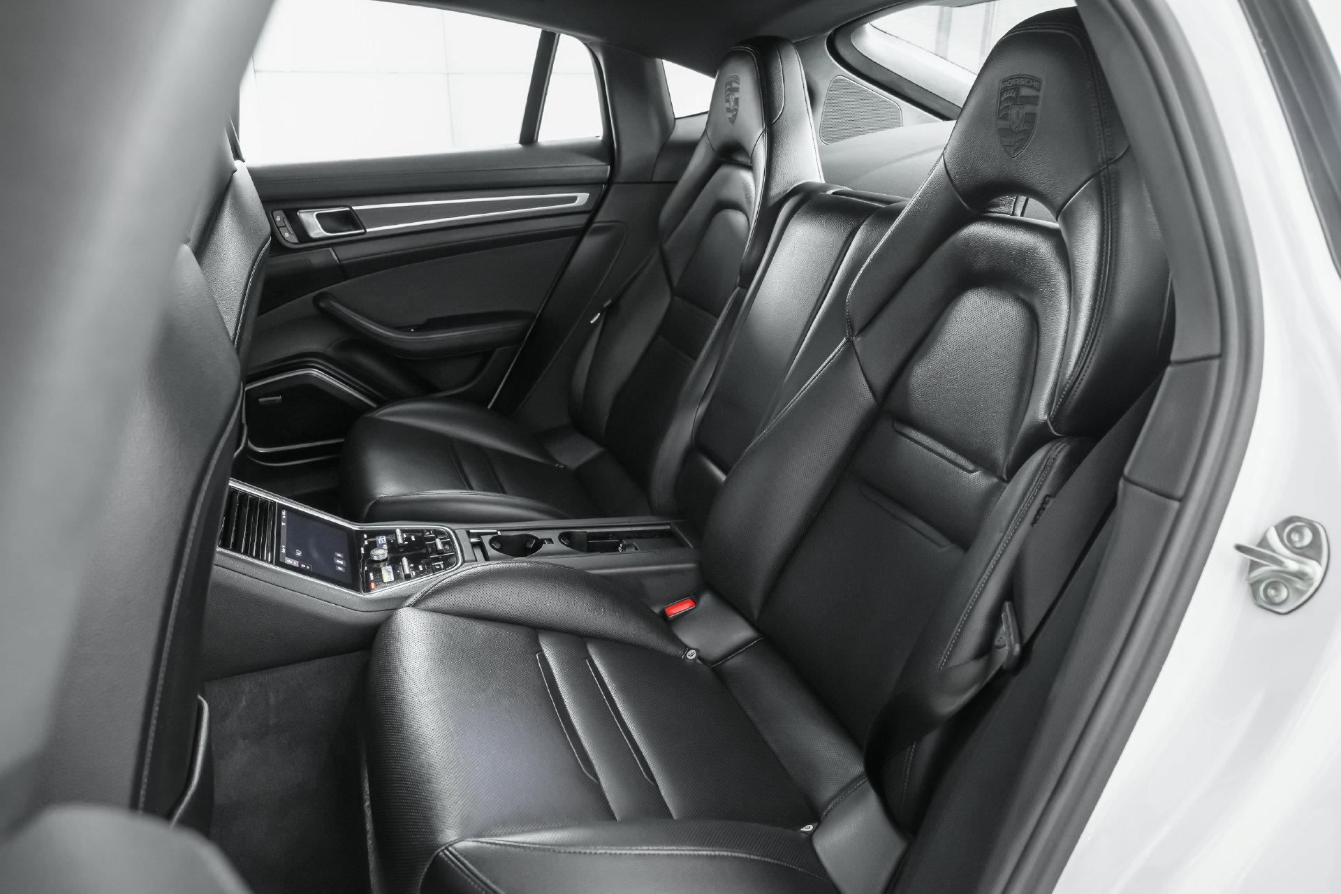 Used 2023 Porsche Panamera Platinum Edition RWD image 23