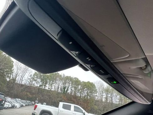 Used 2019 Lexus UX 200 image 28