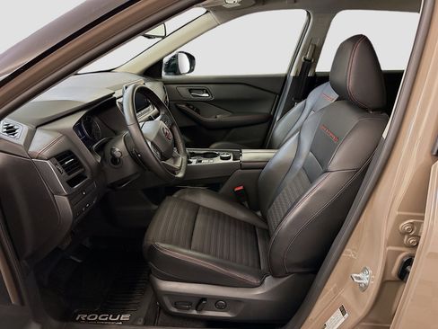 Used 2025 Nissan Rogue SV w/ Rock Creek Premium Package image 13