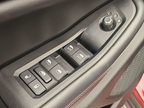 Used 2023 Jeep Grand Cherokee L Laredo AWD/4WD image 27
