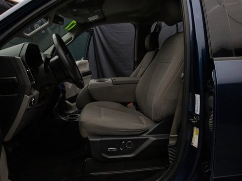 Used 2017 Ford F150 XLT w/ Equipment Group 302A Luxury image 26