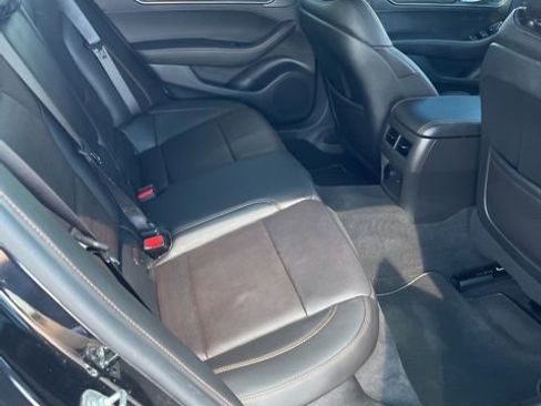 Used 2025 Cadillac CT5 V RWD image 7