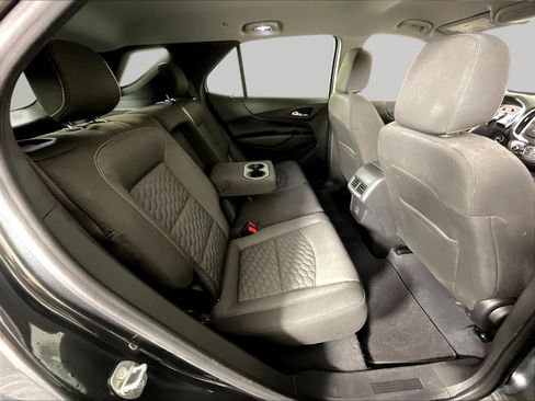 Used 2020 Chevrolet Equinox LT w/ Driver Convenience Package FWD image 25