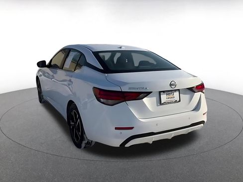 Used 2025 Nissan Sentra SV image 11