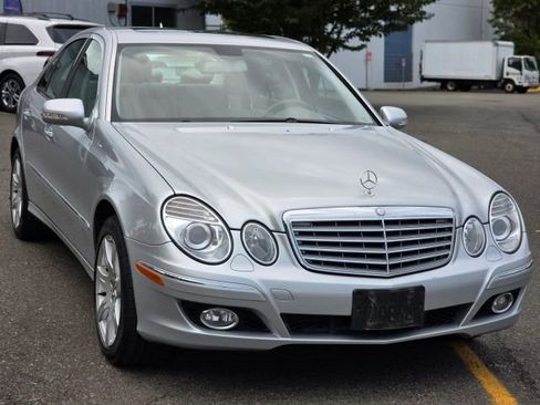 Used 2007 Mercedes-Benz E 350 4MATIC Sedan image 1