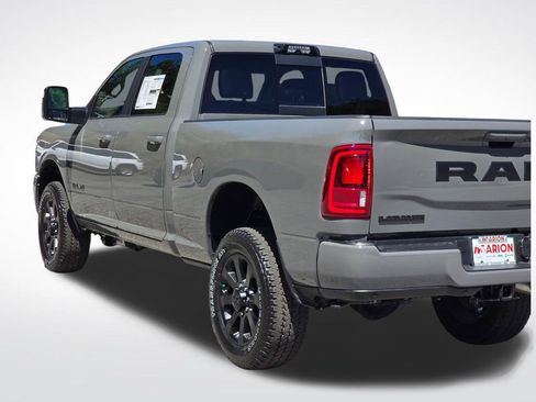 New 2026 RAM 2500 Laramie AWD/4WD image 40
