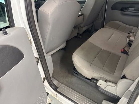Used 2005 Ford F250 XLT AWD/4WD image 23