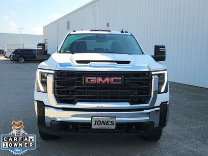 Used 2025 GMC Sierra 2500 Pro w/ Convenience Package