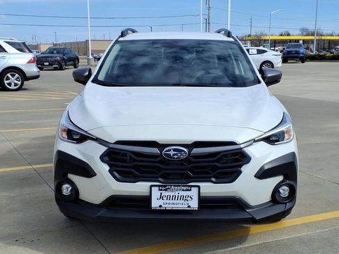 Used 2024 Subaru Crosstrek 2.0i Premium AWD/4WD image 8