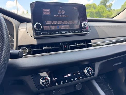 Used 2022 Mitsubishi Outlander ES FWD image 30