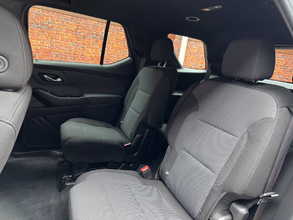 Used 2023 Chevrolet Traverse LT AWD/4WD image 26