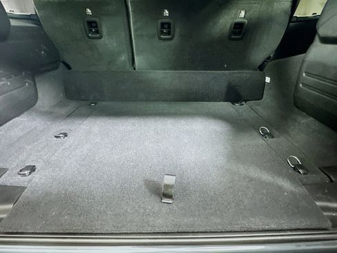 Used 2025 Jeep Wrangler Sahara image 27