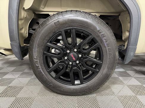 Used 2023 GMC Sierra 1500 Elevation AWD/4WD image 15