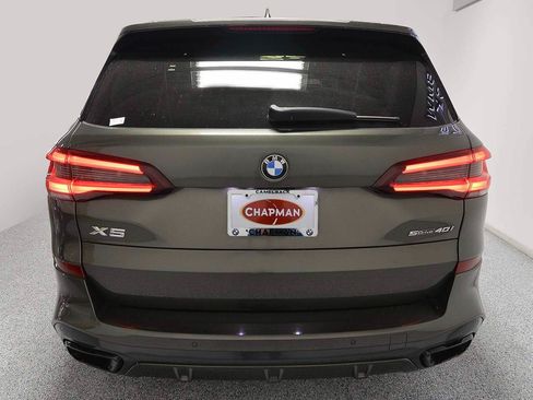 Used 2022 BMW X5 sDrive40i w/ M Sport Package RWD image 4