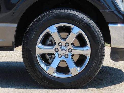 Used 2022 Ford F150 Lariat w/ Equipment Group 502A High AWD/4WD image 13