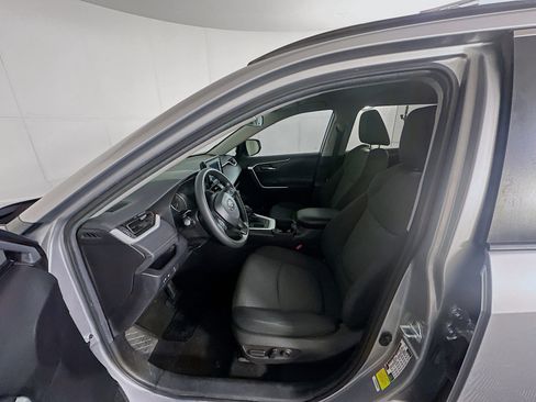 Used 2021 Toyota RAV4 XLE image 13